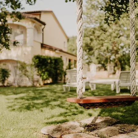 Kolo Adults Only Gostinjska kuća 3*
