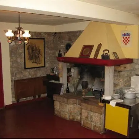 Gostinjska kuća Kolo Adults Only Buzinija