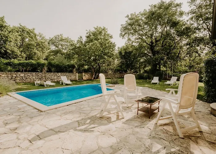 Kolo Adults Only 게스트하우스 Bužinija