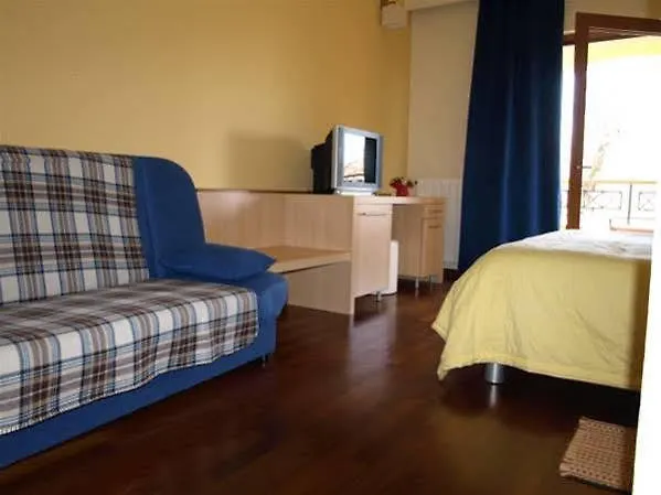 Kolo Adults Only 3* Bužinija